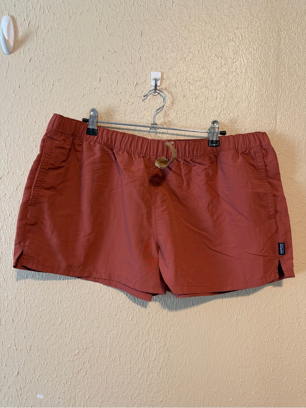 Patagonia Barely Baggies Size XL Spanish Red Pull On Women’s